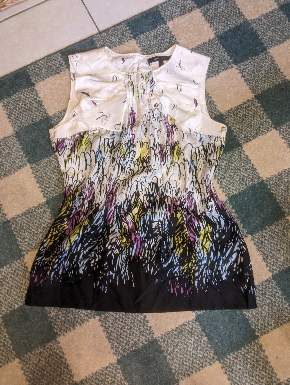 BCBG Maxazria 100% Lightweight Silk Abstract Avant-garde Fitted Blouse Size S